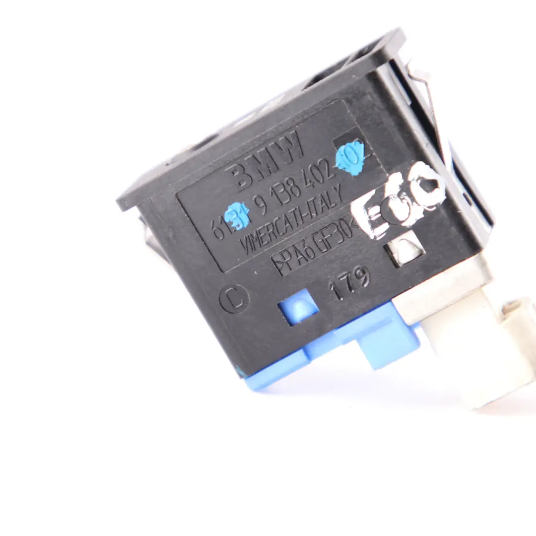  USB AUX Socket BMW E60 E61 E81 E87 E90 E91 Port Plug - SKU 9138402 - Part number 9138402