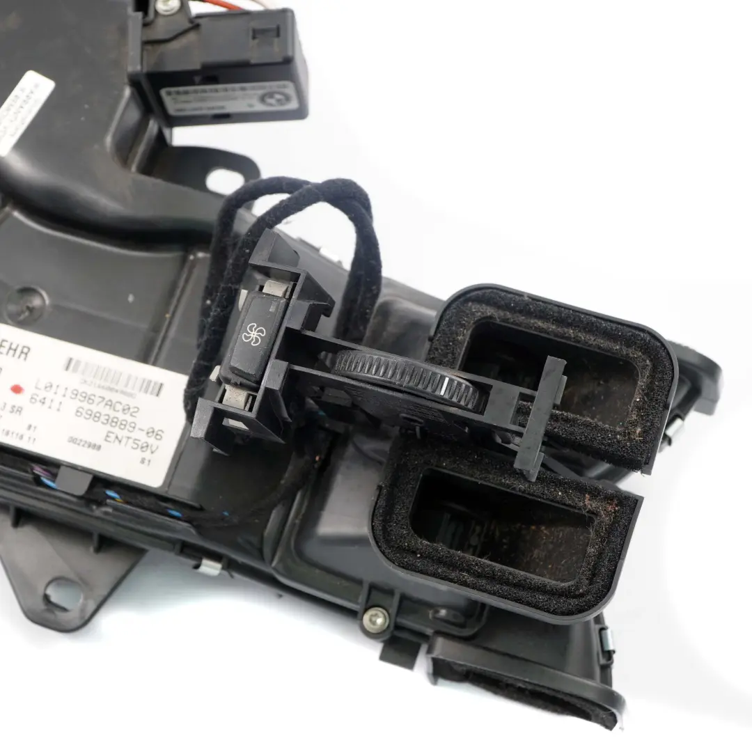 BMW E70 Soffiatore Terzo Sedile Fila Distributore Aria Condizionata A/C Unit? - SKU 9139148 - Numero di parte 9139148