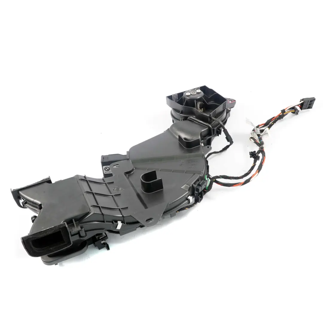 BMW E70 Soffiatore Terzo Sedile Fila Distributore Aria Condizionata A/C Unit? - SKU 9139148 - Numero di parte 9139148