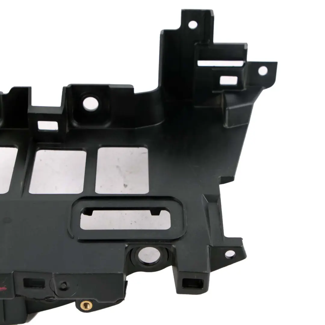 Copertura Bagagliaio Supporto Parapetto SX per BMW F07 Gt con numero di parte 9139173 BMW F07 Gt Copertura Bagagliaio Supporto Parapetto SX - SKU 9139173 - Numero di parte 9139173