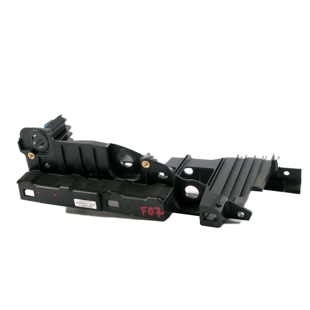 Right O/S Side Trunk Wall Panel Mount Bracket Upper to BMW 5 Series F07 GT with Part number 9139174 BMW 5 Series F07 GT Right O/S Side Trunk Wall Panel Mount Bracket Upper - SKU 9139174 - Part number 9139174