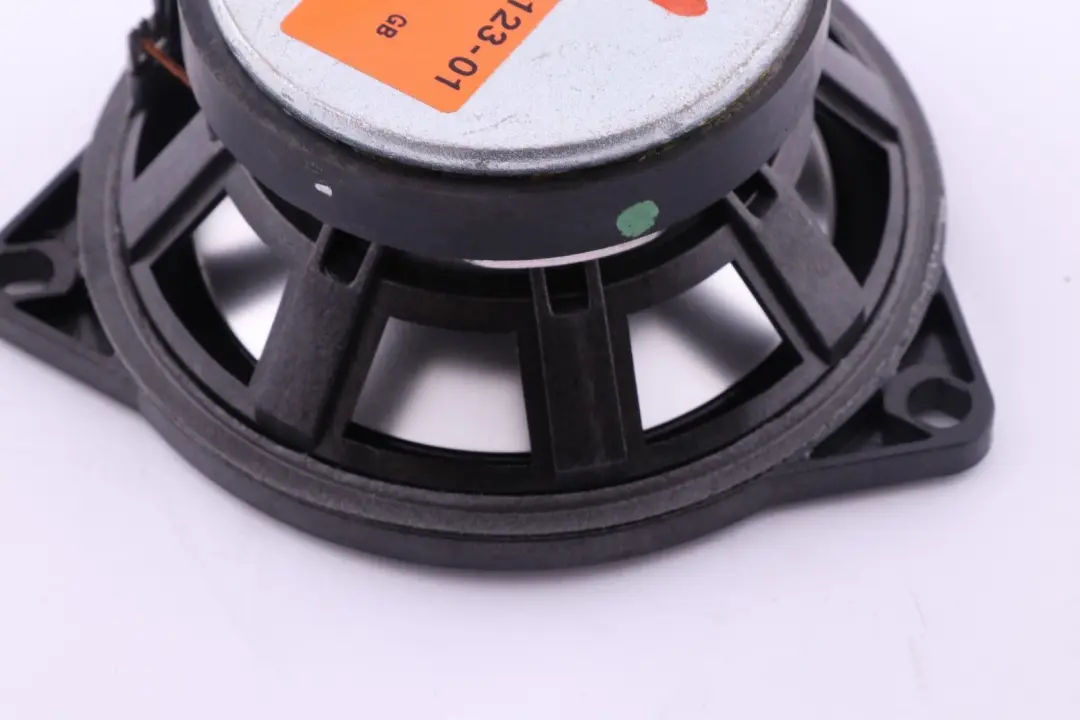 TOP-HIFI Mid-Range Loudspeaker LOGIC7 L7 Left N/S to BMW 5 Series E61 LCI with Part number 9143123 BMW 5 Series E61 LCI TOP-HIFI Mid-Range Loudspeaker LOGIC7 L7 Left N/S - SKU 9143123 - Part number 9143123