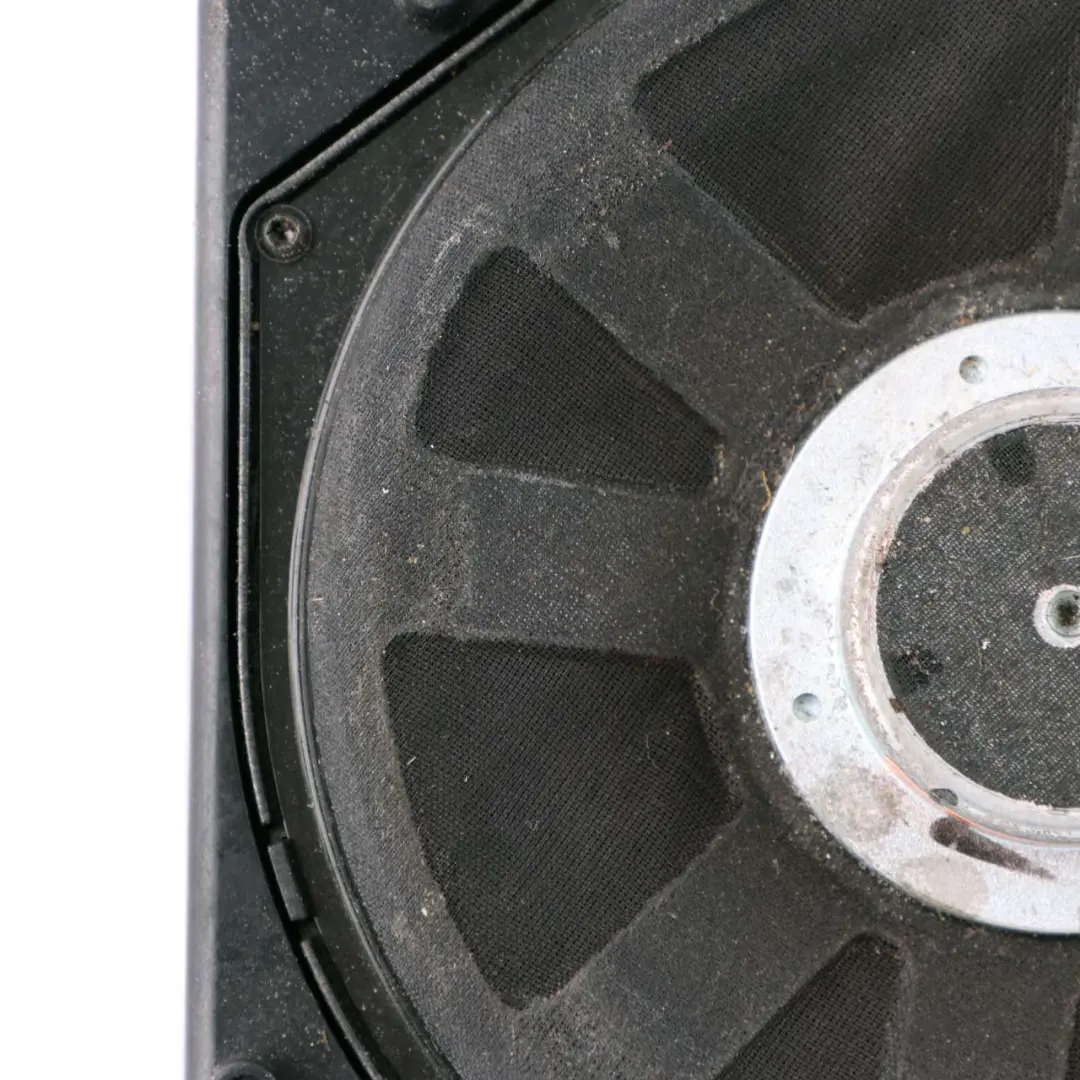 Sinistra Centrale Bassi Hifi-System Professional Logic 7 L7 per BMW E60 E61 con numero di parte 9143135 BMW E60 E61 Sinistra Centrale Bassi Hifi-System Professional Logic 7 L7 - SKU 9143133 - Numero di parte 9143135