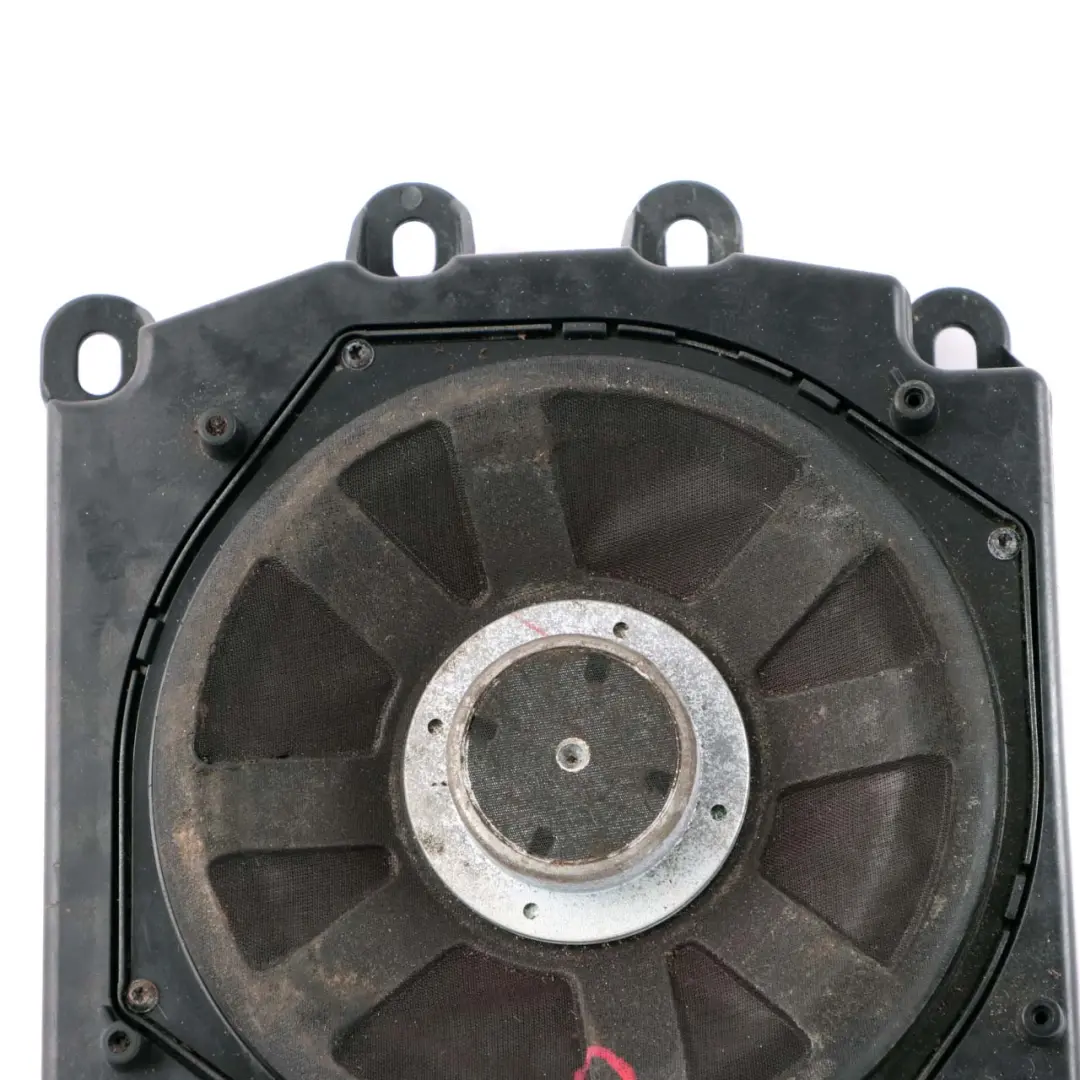 Right O/S Central Bass Speaker Hifi-System Professional Logic 7 L7 to BMW E60 E61 with Part number 9143134 BMW E60 E61 Right O/S Central Bass Speaker Hifi-System Professional Logic 7 L7 - SKU 9143134-1 - Part number 9143134