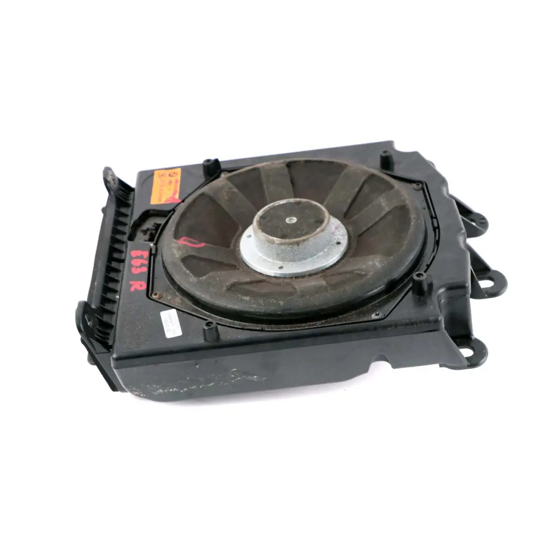 Right O/S Central Bass Speaker Hifi-System Professional Logic 7 L7 to BMW E60 E61 with Part number 9143134 BMW E60 E61 Right O/S Central Bass Speaker Hifi-System Professional Logic 7 L7 - SKU 9143134-1 - Part number 9143134