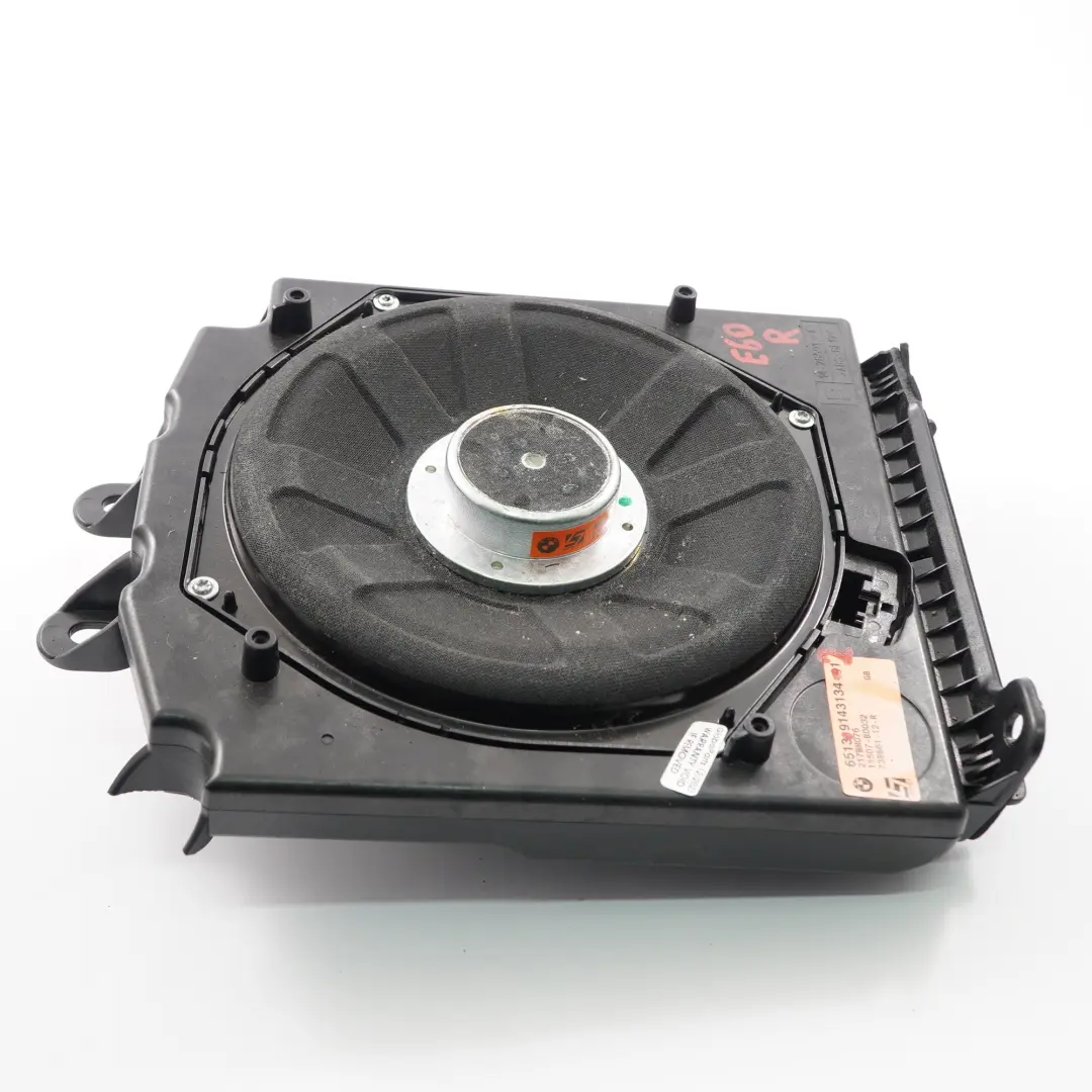 BMW E60 E61 Enceinte centrale de basse droite Système Hifi Professionnel Logic 7 - SKU 9143134-2 - Numéro de pièce 9143134