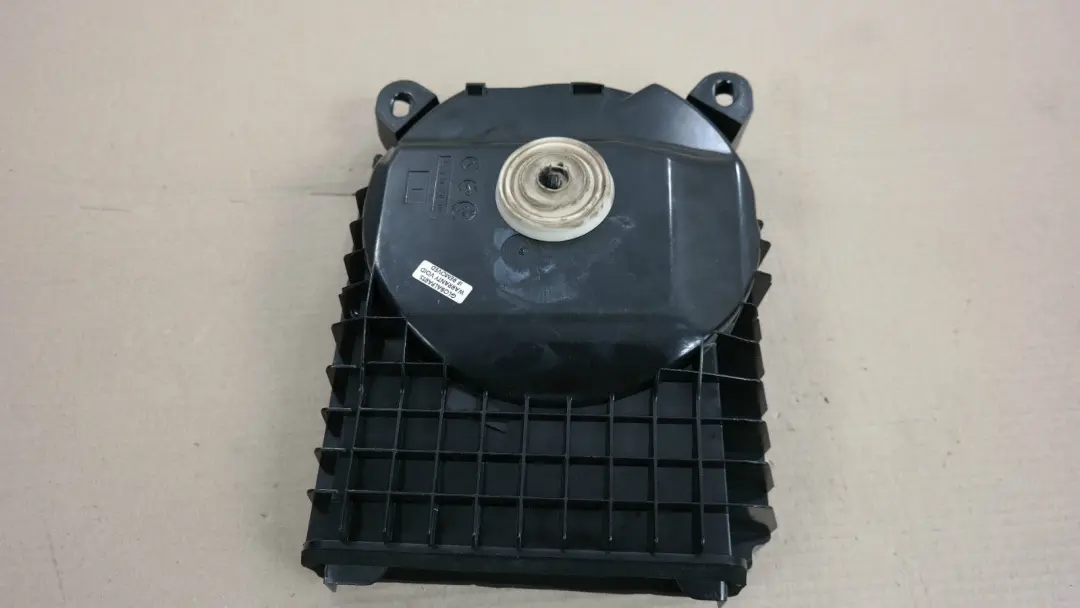 BMW 1 3 er E81 E82 E87 E88 E90 E91 E92 Zentralbass links STEREO-SYSTEM - SKU 9143233 - Teilenummer 65139143233