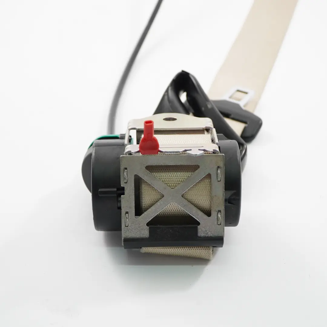 Ceinture de sécurité supérieure avant droite Cream Beige pour BMW E64 LCI à propos du numéro de pièce 9143254 BMW E64 LCI Ceinture de sécurité supérieure avant droite Cream Beige - SKU 9143254 - Numéro de pièce 9143254