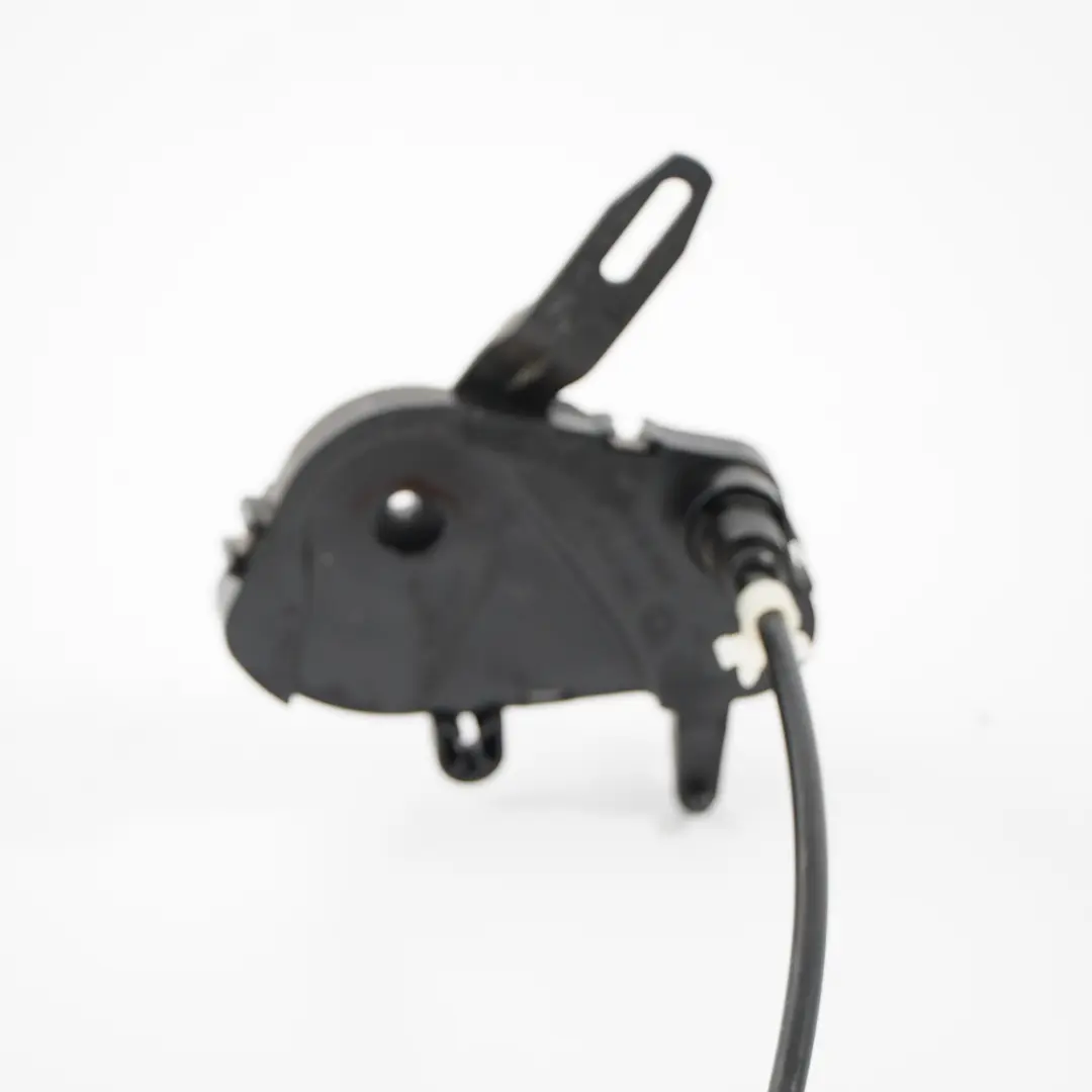 Ceinture de sécurité supérieure avant droite Cream Beige pour BMW E64 LCI à propos du numéro de pièce 9143254 BMW E64 LCI Ceinture de sécurité supérieure avant droite Cream Beige - SKU 9143254 - Numéro de pièce 9143254