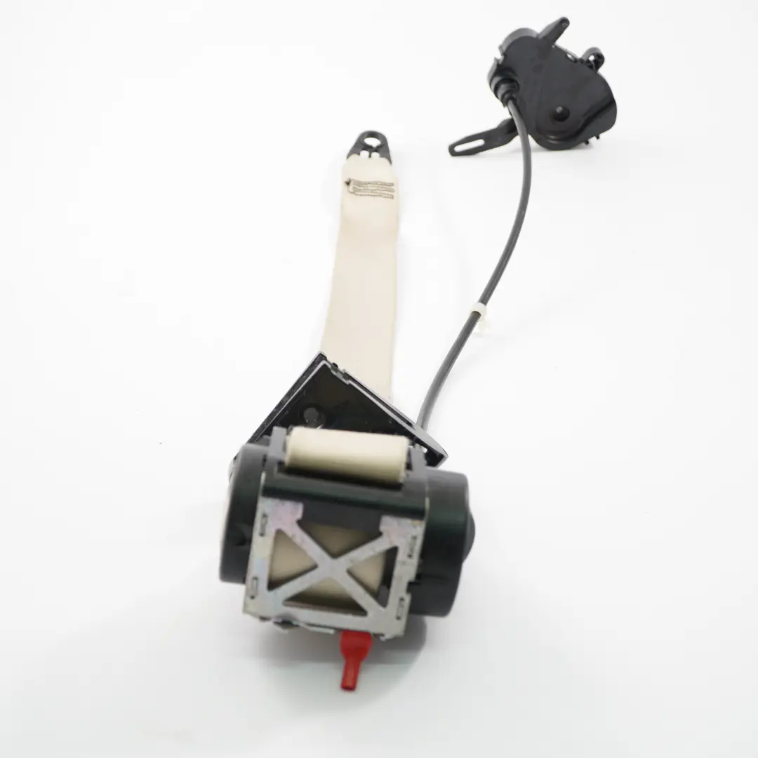 Ceinture de sécurité supérieure avant droite Cream Beige pour BMW E64 LCI à propos du numéro de pièce 9143254 BMW E64 LCI Ceinture de sécurité supérieure avant droite Cream Beige - SKU 9143254 - Numéro de pièce 9143254