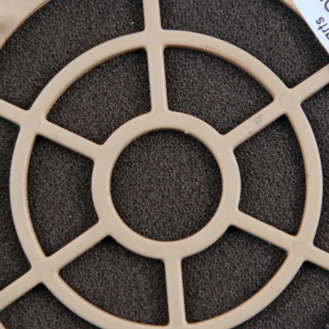 Housse Haut-parleur Droit Crème Biege pour BMW 5 E60 E61 LCI à propos du numéro de pièce 9143284 BMW 5 E60 E61 LCI Housse Haut-parleur Droit Crème Biege - SKU 9143284 - Numéro de pièce 9143284