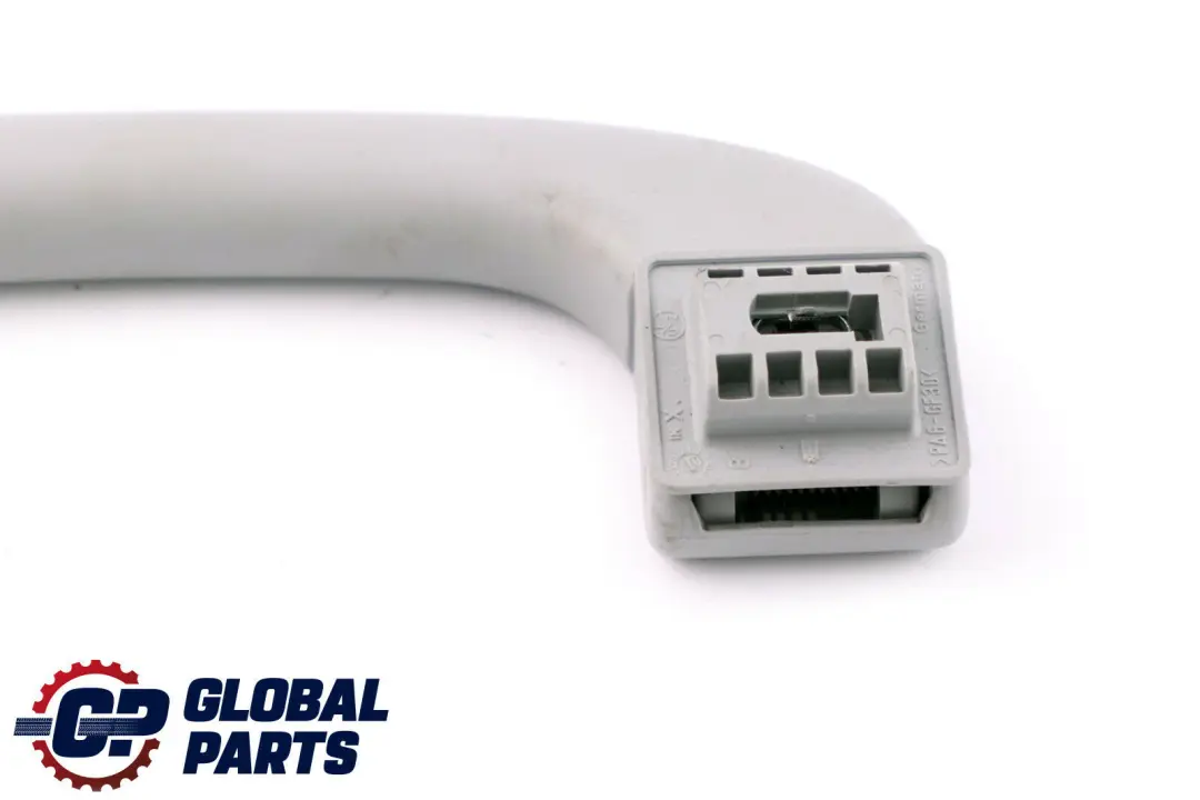 Asidero Interior Gris Delantero para BMW E60 E90 E92 con número de pieza 9143518 BMW E60 E90 E92 Asidero Interior Gris Delantero - SKU 9143518 - Número de pieza 9143518