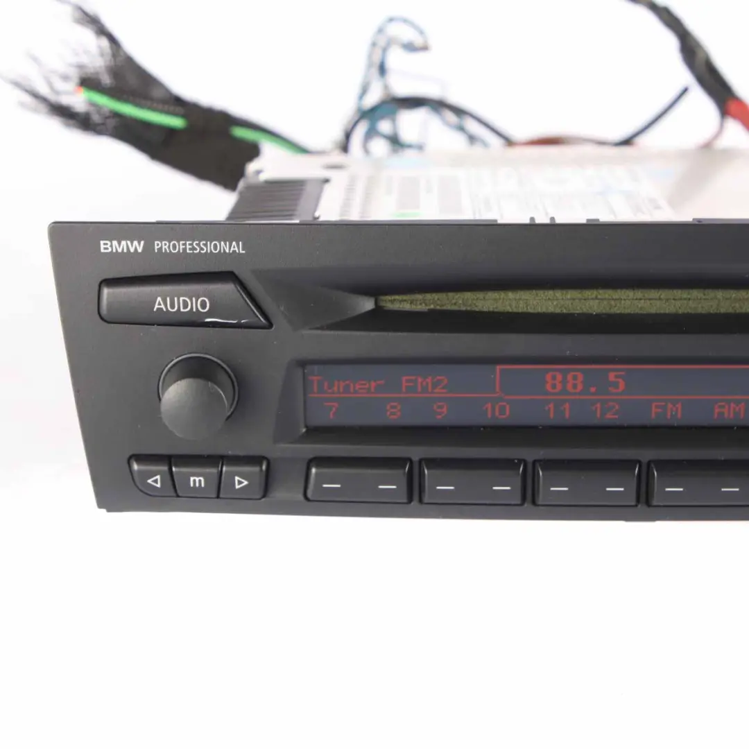 Radio Professional BMW E81 E87 E90 E91 E92 Radio CD Player Head Unit to with Part number 9144776 Radio Professional BMW E81 E87 E90 E91 E92 Radio CD Player Head Unit - SKU 9144776-1 - Part number 9144776