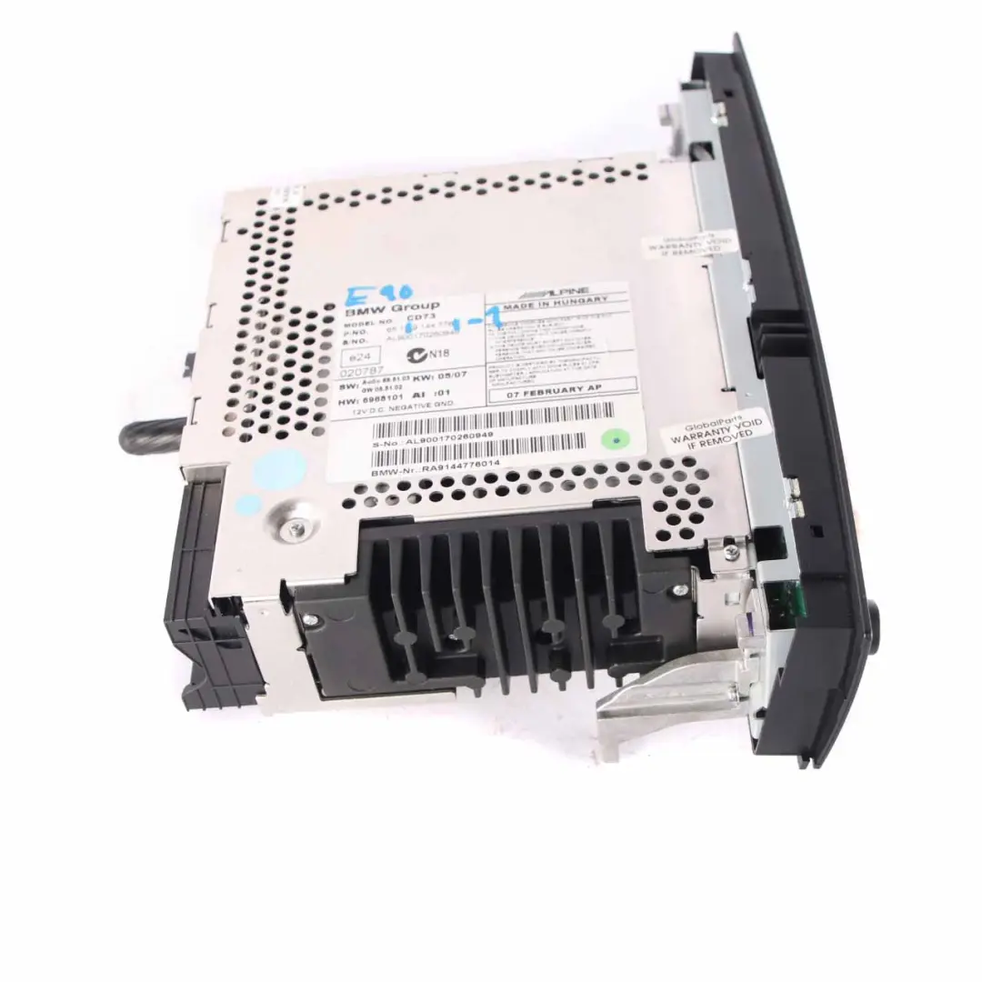 Radio Professional BMW E81 E87 E90 E91 E92 Radio CD Player Head Unit to with Part number 9144776 Radio Professional BMW E81 E87 E90 E91 E92 Radio CD Player Head Unit - SKU 9144776-1 - Part number 9144776