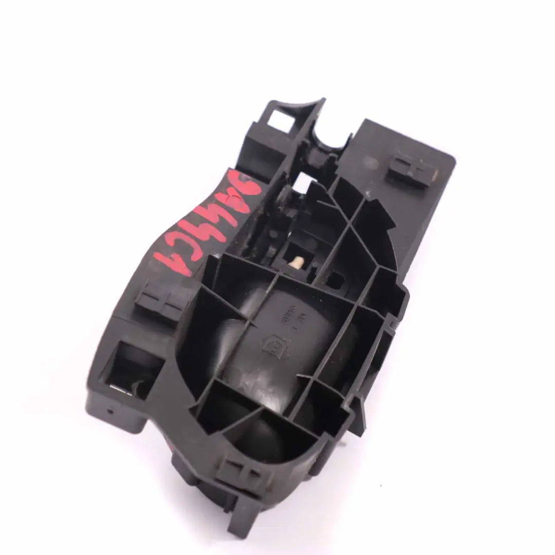 Manija Puerta Interior Delantera Derecha para Citroën Berlingo Peugeot Partner con número de pieza 9144C1 Citroën Berlingo Peugeot Partner Manija Puerta Interior Delantera Derecha - SKU 9144C1 - Número de pieza 9144C1