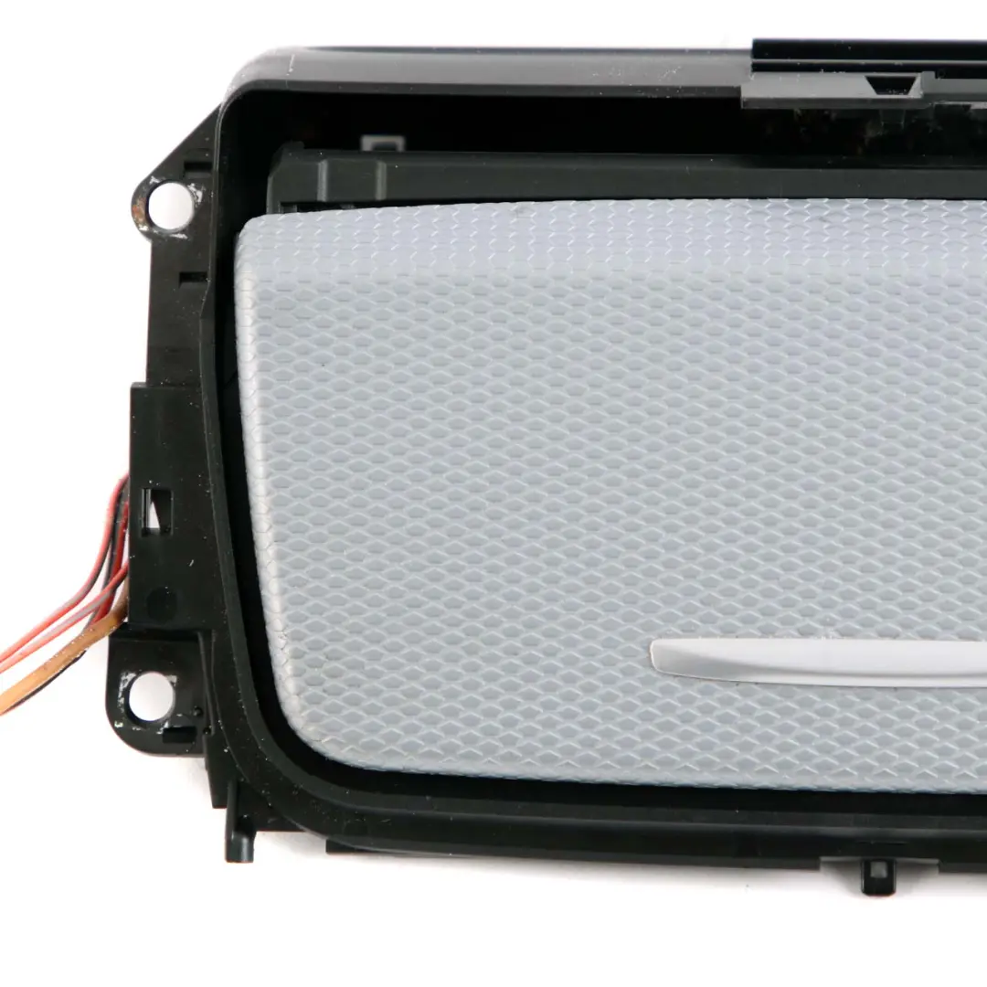 Aluminio Decoración Cenicero Bandeja Cubierta Delantera Plata Glaciar para BMW E90 con número de pieza 9145153 BMW E90 Aluminio Decoración Cenicero Bandeja Cubierta Delantera Plata Glaciar - SKU 9145153 - Número de pieza 9145153