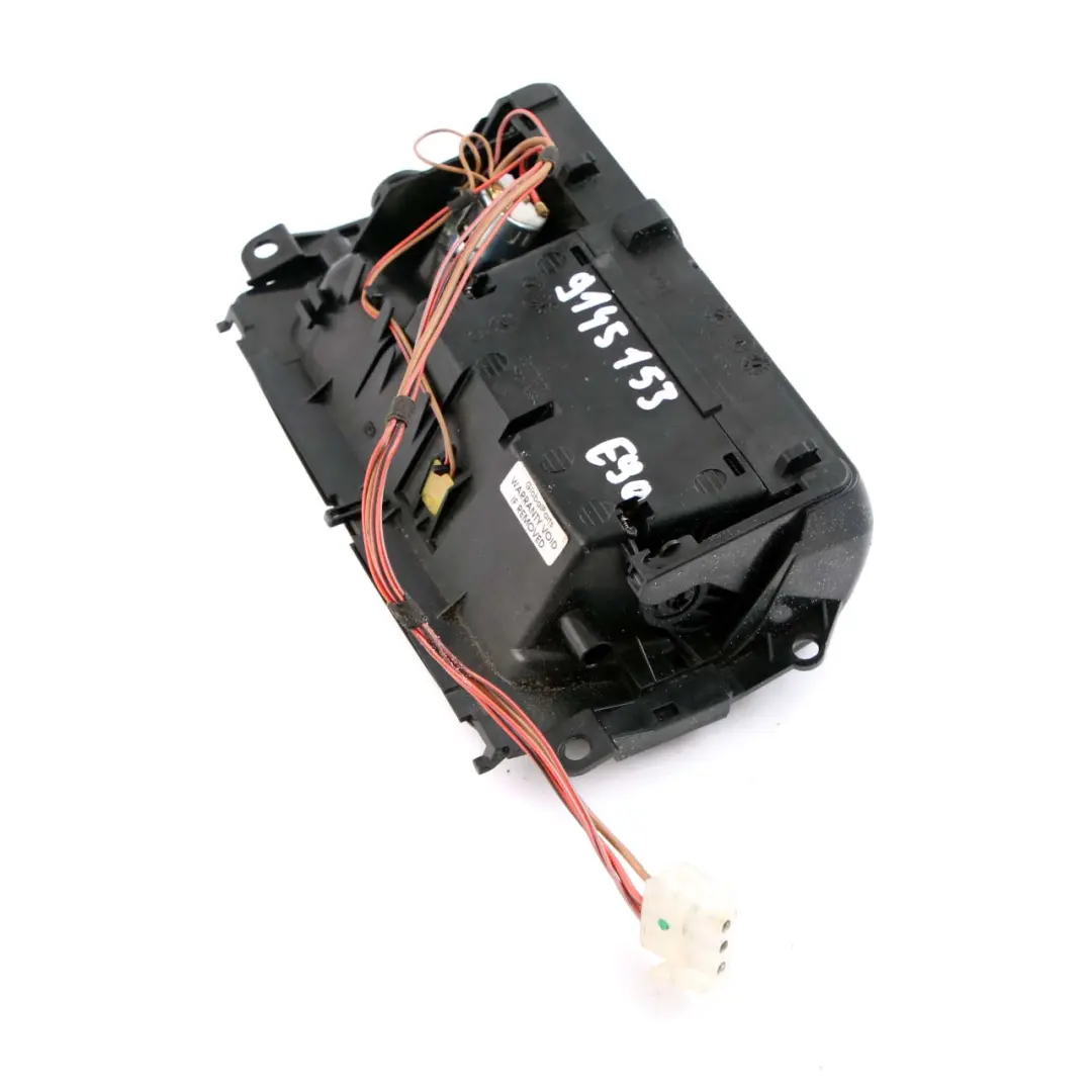 Aluminium-Dekor Aschenbecher Ablagefach Frontabdeckung Gletschersilber für BMW E90 mit Teilenummer 9145153 BMW E90 Aluminium-Dekor Aschenbecher Ablagefach Frontabdeckung Gletschersilber - SKU 9145153 - Teilenummer 9145153