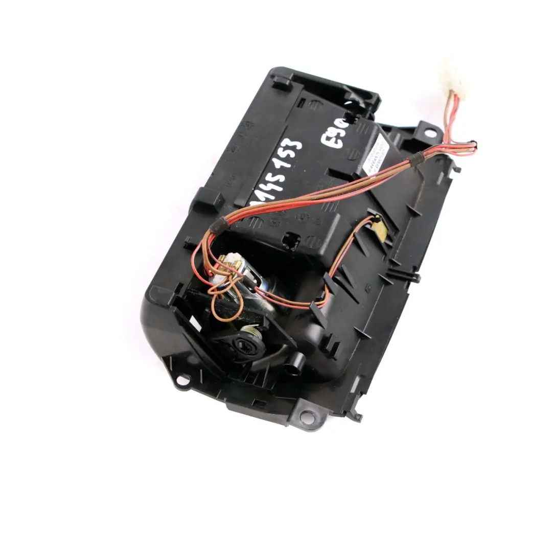 BMW E90 Cendrier Décoratif Aluminium Garniture Cache-Cendrier Avant Glacier - SKU 9145153 - Numéro de pièce 9145153