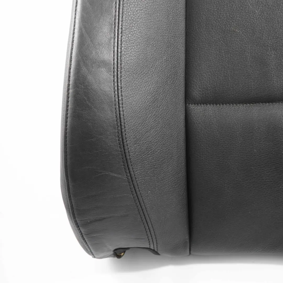 Sitzbezug vorne links Sitz Rückenlehne Schwarz Leder Boston für BMW E88 mit Teilenummer 9145473 BMW E88 Sitzbezug vorne links Sitz Rückenlehne Schwarz Leder Boston - SKU 9145473 - Teilenummer 9145473
