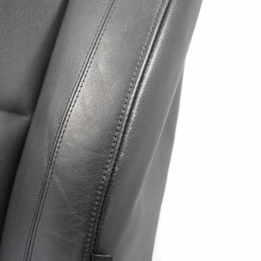 Sitzbezug vorne links Sitz Rückenlehne Schwarz Leder Boston für BMW E88 mit Teilenummer 9145473 BMW E88 Sitzbezug vorne links Sitz Rückenlehne Schwarz Leder Boston - SKU 9145473 - Teilenummer 9145473