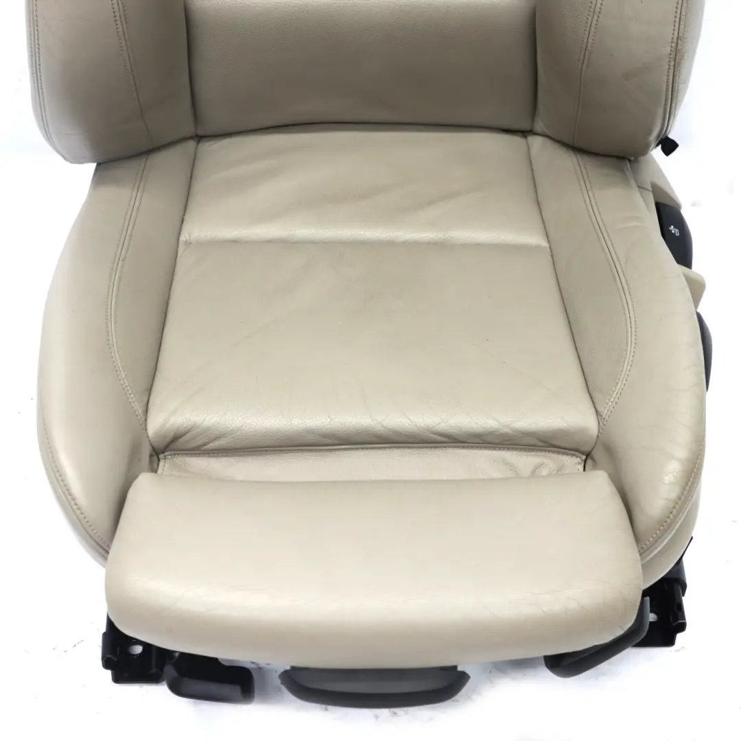 Siège avant gauche sport chauffant en cuir Boston Beige Interior pour BMW E88 à propos du numéro de pièce 9145613 BMW E88 Siège avant gauche sport chauffant en cuir Boston Beige Interior - SKU 9145613-1 - Numéro de pièce 9145613