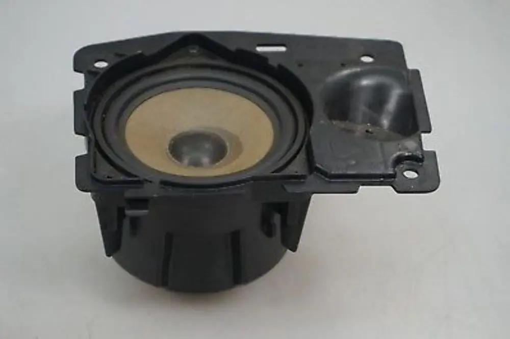 Głośnik Półki Tylnej HiFi Lewy do BMW E65 E66 o numerze 9146975 BMW E65 E66 Głośnik Półki Tylnej HiFi Lewy - SKU 9146975 - Numer Części 9146975