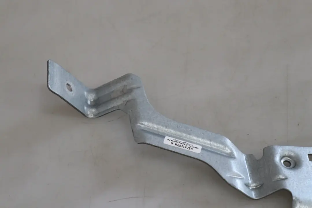 Reihe E89 Roadster Halter links 5143 für BMW Z4 mit Teilenummer 9147529 BMW Z4 Reihe E89 Roadster Halter links 5143 - SKU 9147529 - Teilenummer 9147529