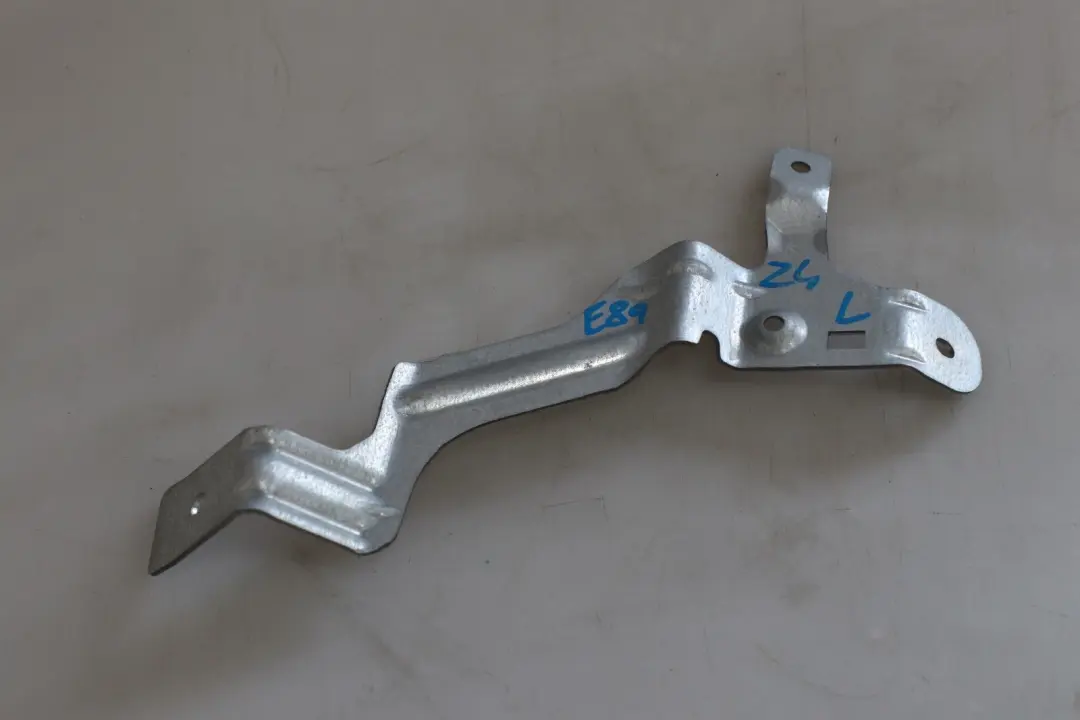 Bracket Left N/S Lateral Trim Panel Rear to BMW Z4 Series E89 Roadster with Part number 9147529 BMW Z4 Series E89 Roadster Bracket Left N/S Lateral Trim Panel Rear - SKU 9147529 - Part number 9147529