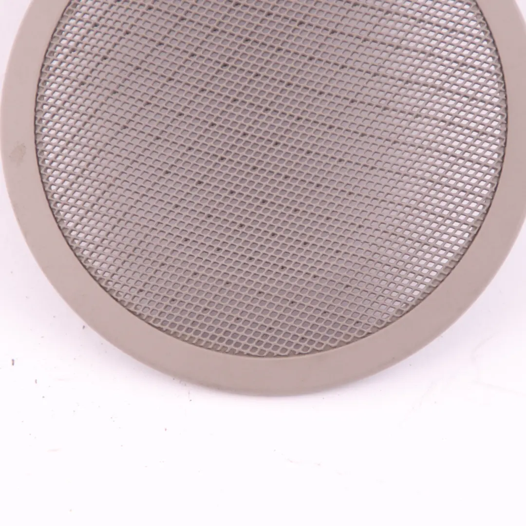 Coperchio altoparlante posteriore sinistro Pannello copertura Beige per BMW E88 con numero di parte 9147801 BMW E88 Coperchio altoparlante posteriore sinistro Pannello copertura Beige - SKU 9147801 - Numero di parte 9147801