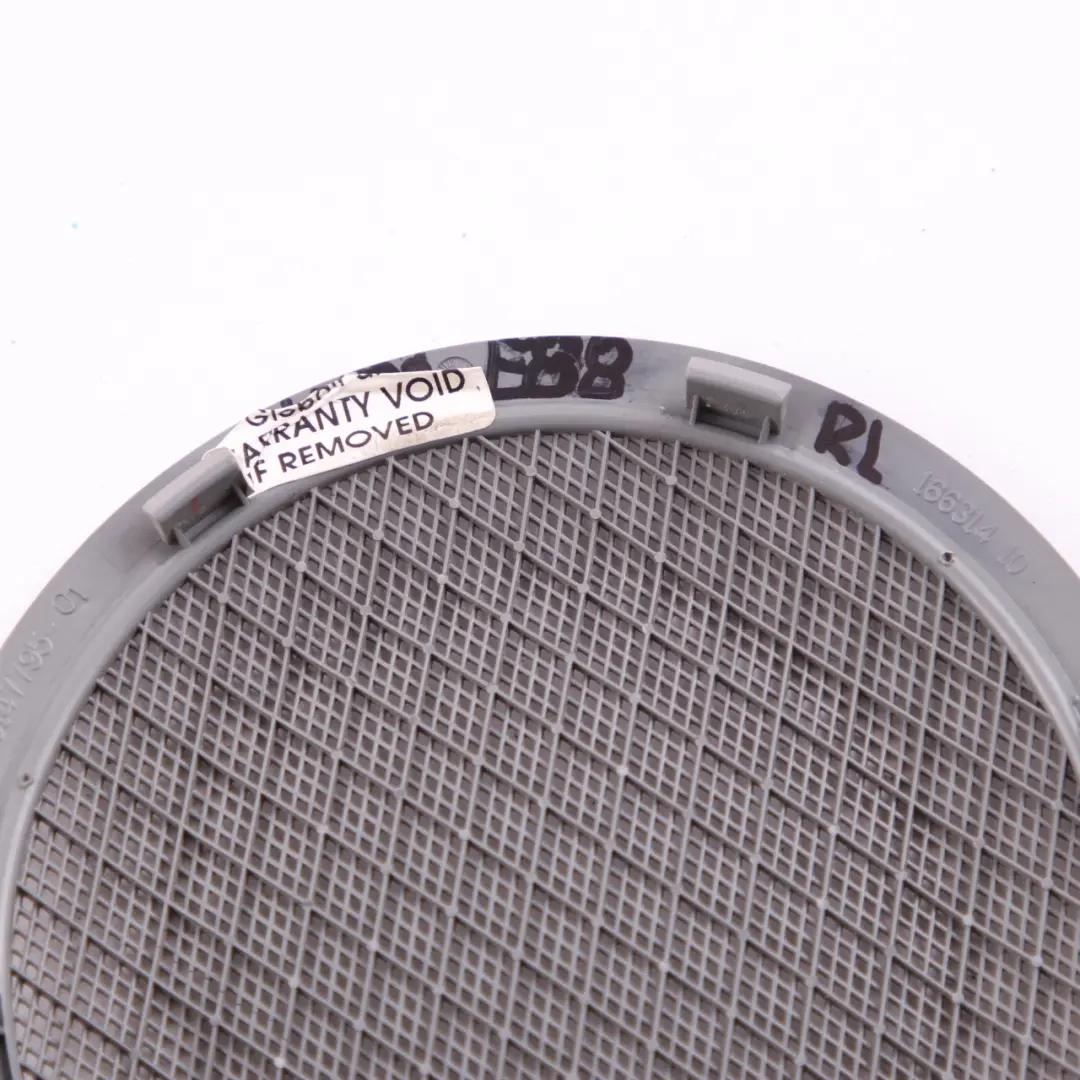 Cache Haut-parleur Arrière Gauche Cache Panneau Latéral Beige pour BMW E88 à propos du numéro de pièce 9147801 BMW E88 Cache Haut-parleur Arrière Gauche Cache Panneau Latéral Beige - SKU 9147801 - Numéro de pièce 9147801