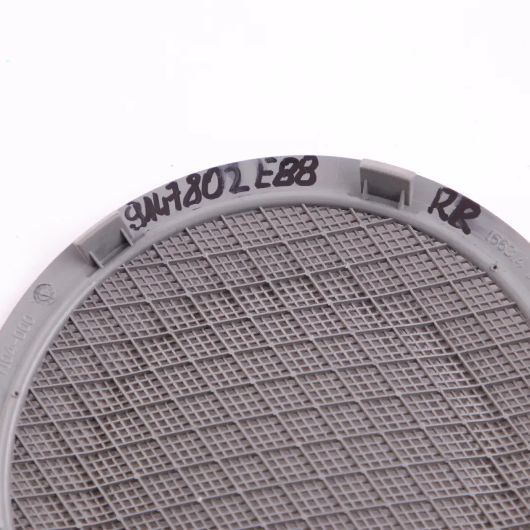Altavoz Cubierta Trasera Derecha Panel Cubierta Embellecedor Beige para BMW E88 con número de pieza 9147802 BMW E88 Altavoz Cubierta Trasera Derecha Panel Cubierta Embellecedor Beige - SKU 9147802 - Número de pieza 9147802