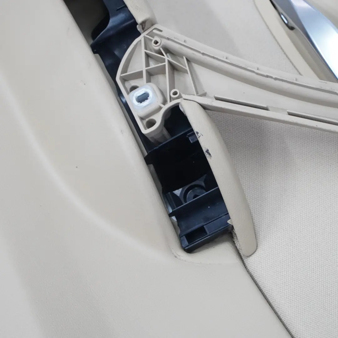 BMW E90 LCI Türverkleidung Abdeckung Hinten Links Stoff Fluid Beige - SKU 9152363-1 - Teilenummer 9167913