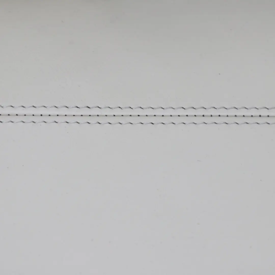 Scheda Porta posteriore destra Pelle Crema Beige Fodera Rivestimento per BMW E65 con numero di parte 9153614 BMW E65 Scheda Porta posteriore destra Pelle Crema Beige Fodera Rivestimento - SKU 9153614-1 - Numero di parte 9153614