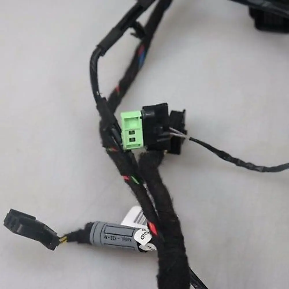 Passenger's Side Door Stereo Wiring Set to Mini Cooper One R55 R56 with Part number 9154130 Mini Cooper One R55 R56 Passenger's Side Door Stereo Wiring Set - SKU 9154130 - Part number 9154130