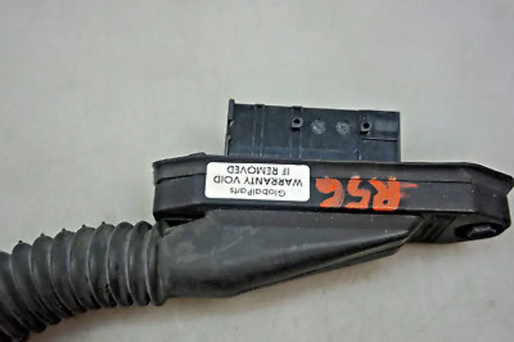 Kit Cablaggio Porta Stereo Lato Guida 9137703 per Mini Cooper R56 con numero di parte 9154140 Mini Cooper R56 Kit Cablaggio Porta Stereo Lato Guida 9137703 - SKU 9154140 - Numero di parte 9154140