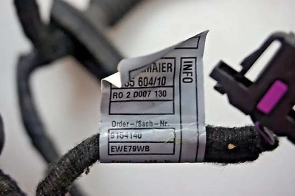 Mini Cooper Series R56 Door Wiring Set Stereo driver's Side 9137703 - SKU 9154140 - Part number 9154140