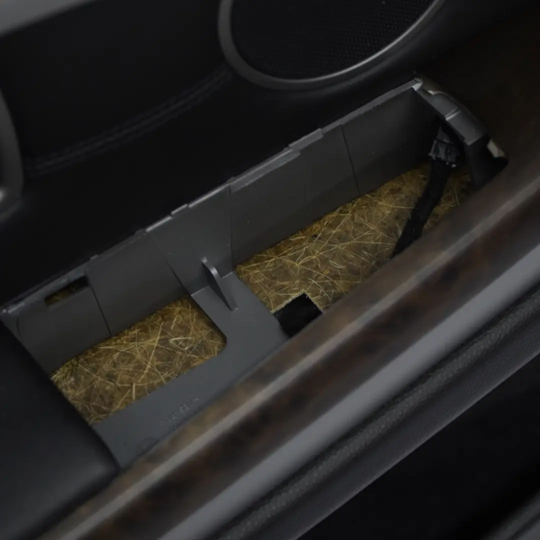 BMW E65 E66 Carte de Porte Avant Gauche Panneau de Garniture Cuir Noir - SKU 9154471 - Numéro de pièce 9154471