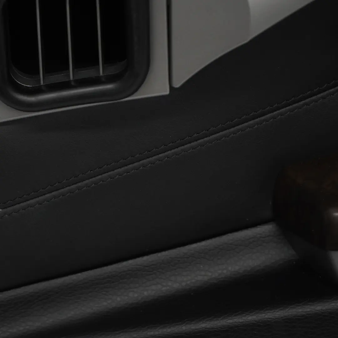 Door Card Front Right O/S Door Lining Trim Panel Black Leather Pearl to BMW E65 E66 with Part number 9154472 BMW E65 E66 Door Card Front Right O/S Door Lining Trim Panel Black Leather Pearl - SKU 9154472 - Part number 9154472