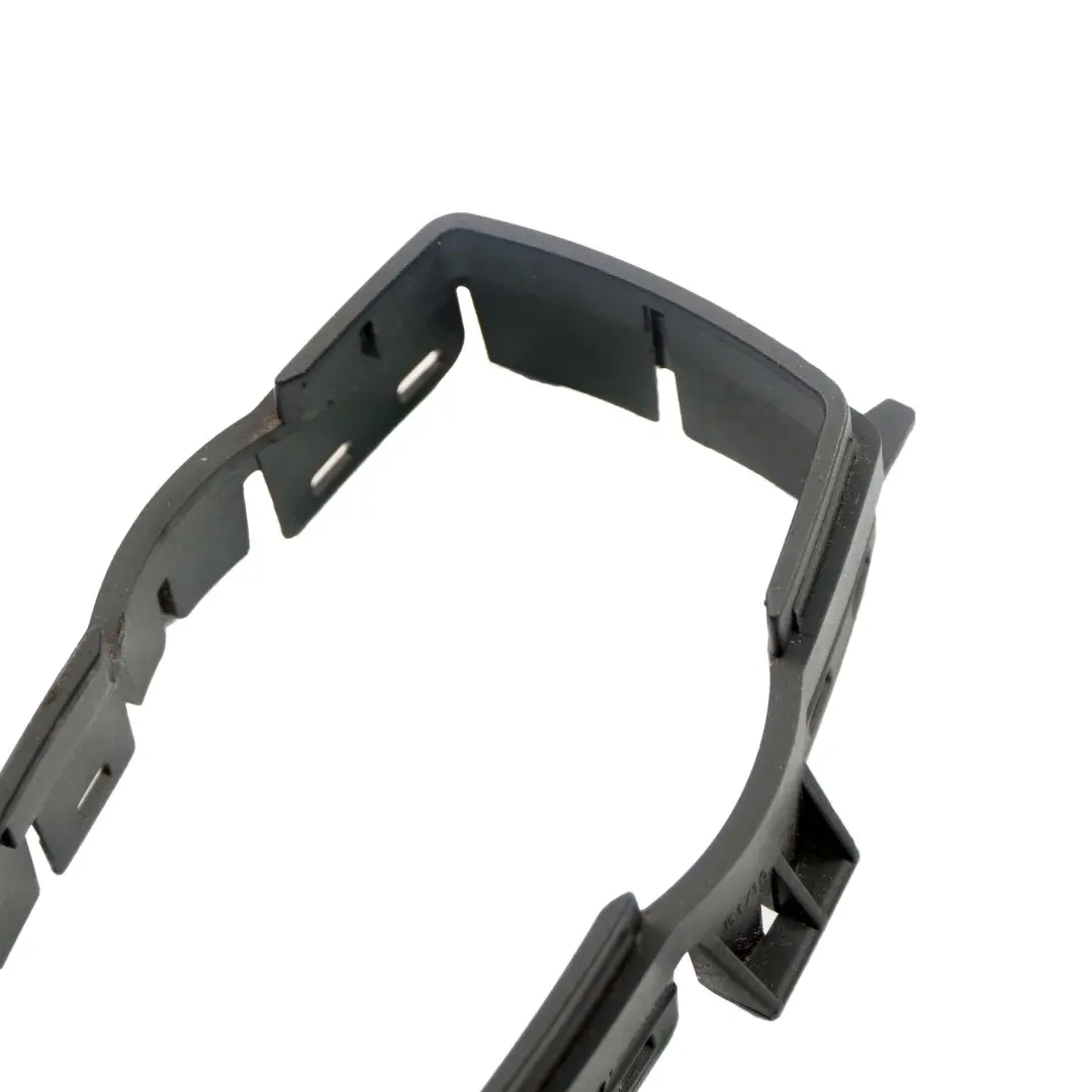 Uchwyt mocowanie ramka iDrive do BMW E60 LCI o numerze 9155970 BMW E60 LCI Uchwyt mocowanie ramka iDrive - SKU 9155970 - Numer Części 9155970