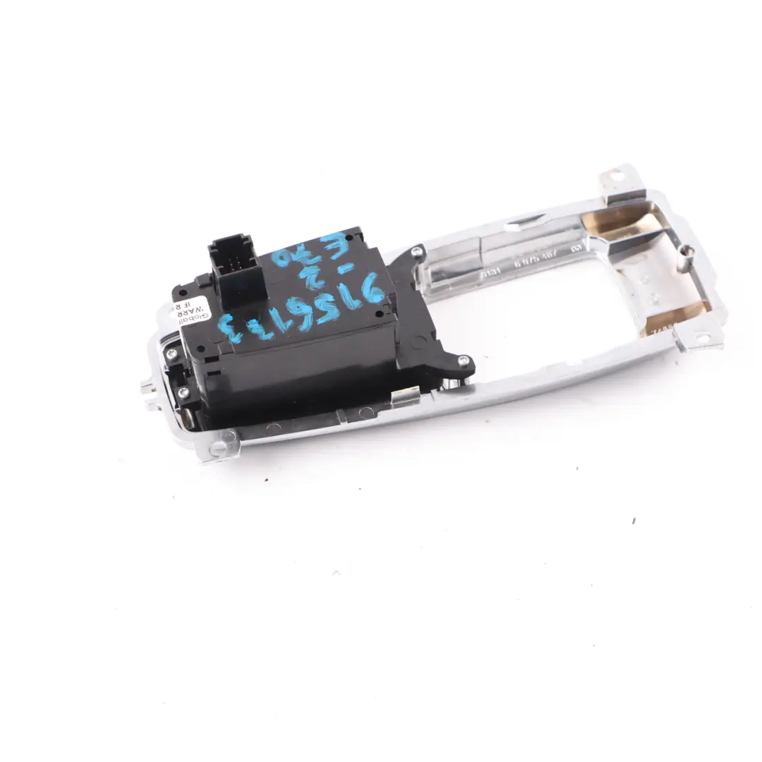 Cadre Commutateur Frein Main Électrique EMF pour BMW X5 E70 X6 E71 à propos du numéro de pièce 9156133 BMW X5 E70 X6 E71 Cadre Commutateur Frein Main Électrique EMF - SKU 9156133-2 - Numéro de pièce 9156133