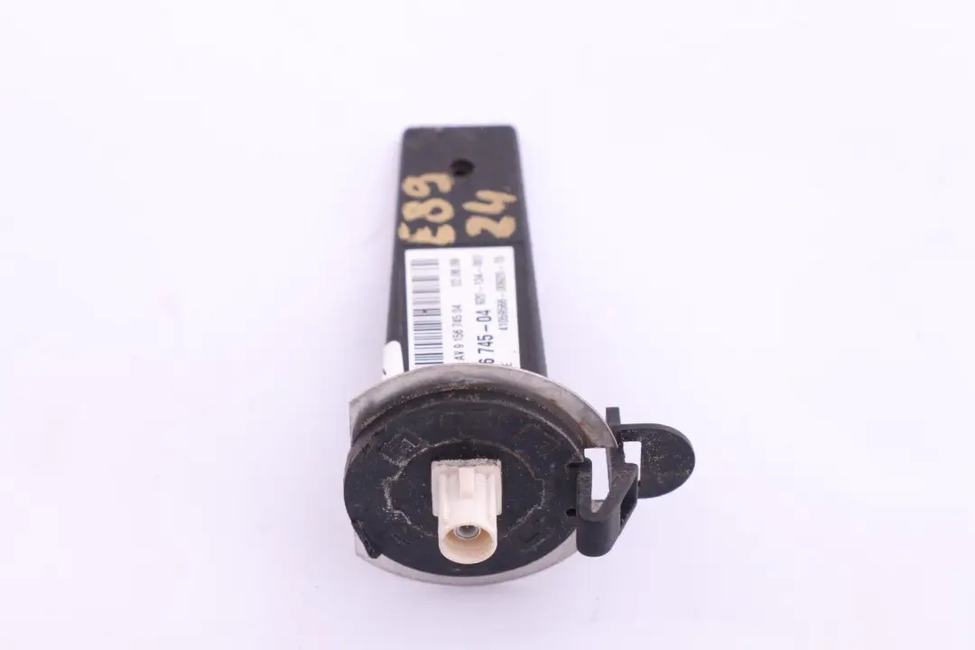 Paraurti posteriore Antenna Telefono per BMW Z4 Serie E89 Roadster Cabrio con numero di parte 9156745 BMW Z4 Serie E89 Roadster Cabrio Paraurti posteriore Antenna Telefono - SKU 9156745 - Numero di parte 9156745