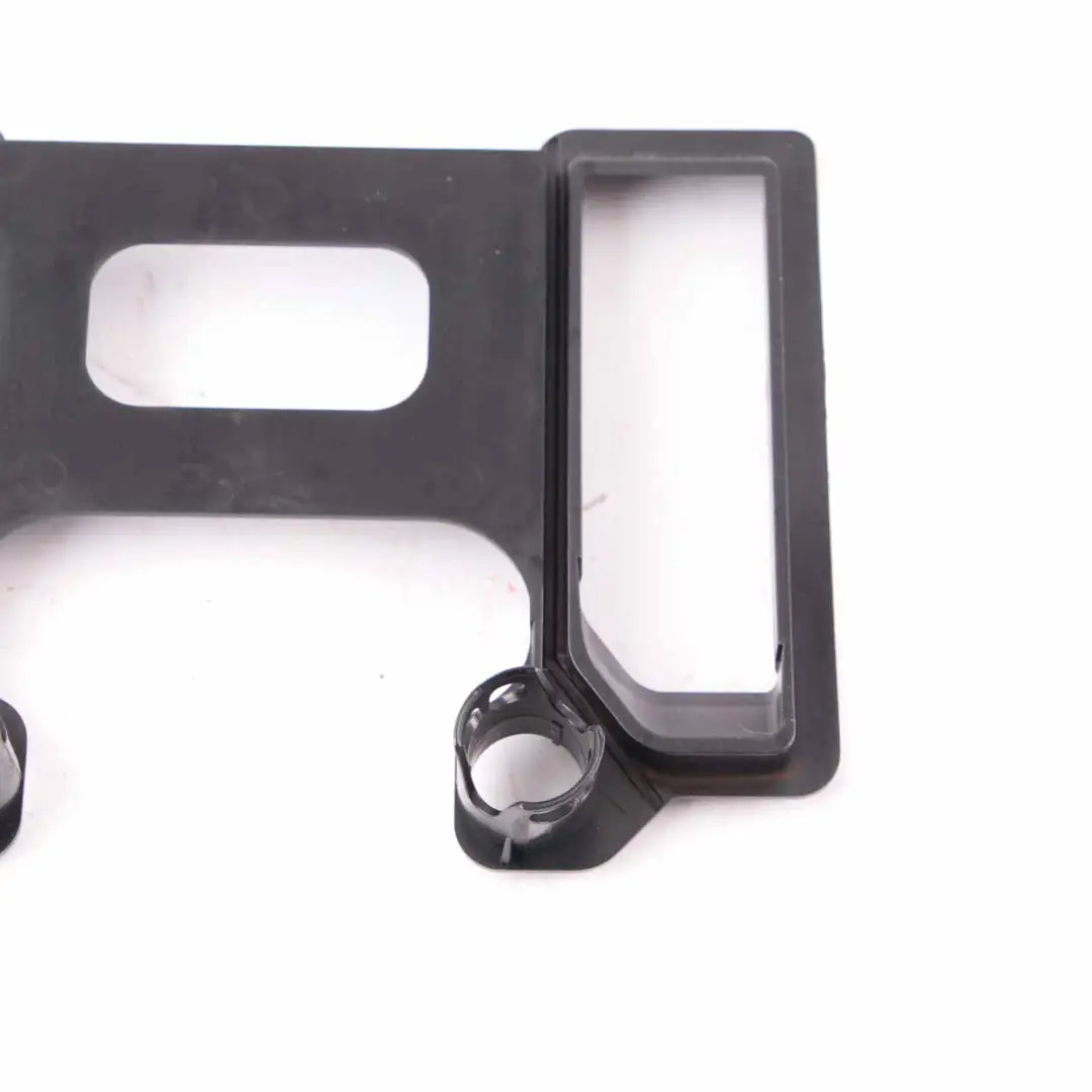 Staffa Condotto Dell'Aria BMW F01 F02 F07 GT Adattamento Canale Supporto per con numero di parte 9157020 Staffa Condotto Dell'Aria BMW F01 F02 F07 GT Adattamento Canale Supporto - SKU 9157020 - Numero di parte 9157020