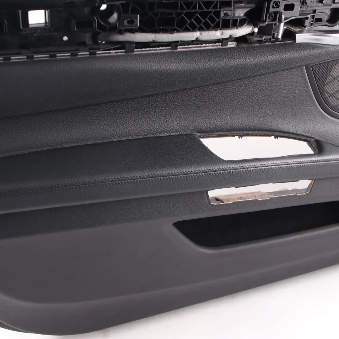 Boczek Tapicerka Drzwi Przednia Lewa Skóra Czarna do BMW F01 F02 o numerze 9160801 BMW F01 F02 Boczek Tapicerka Drzwi Przednia Lewa Skóra Czarna - SKU 9160801 - Numer Części 9160801