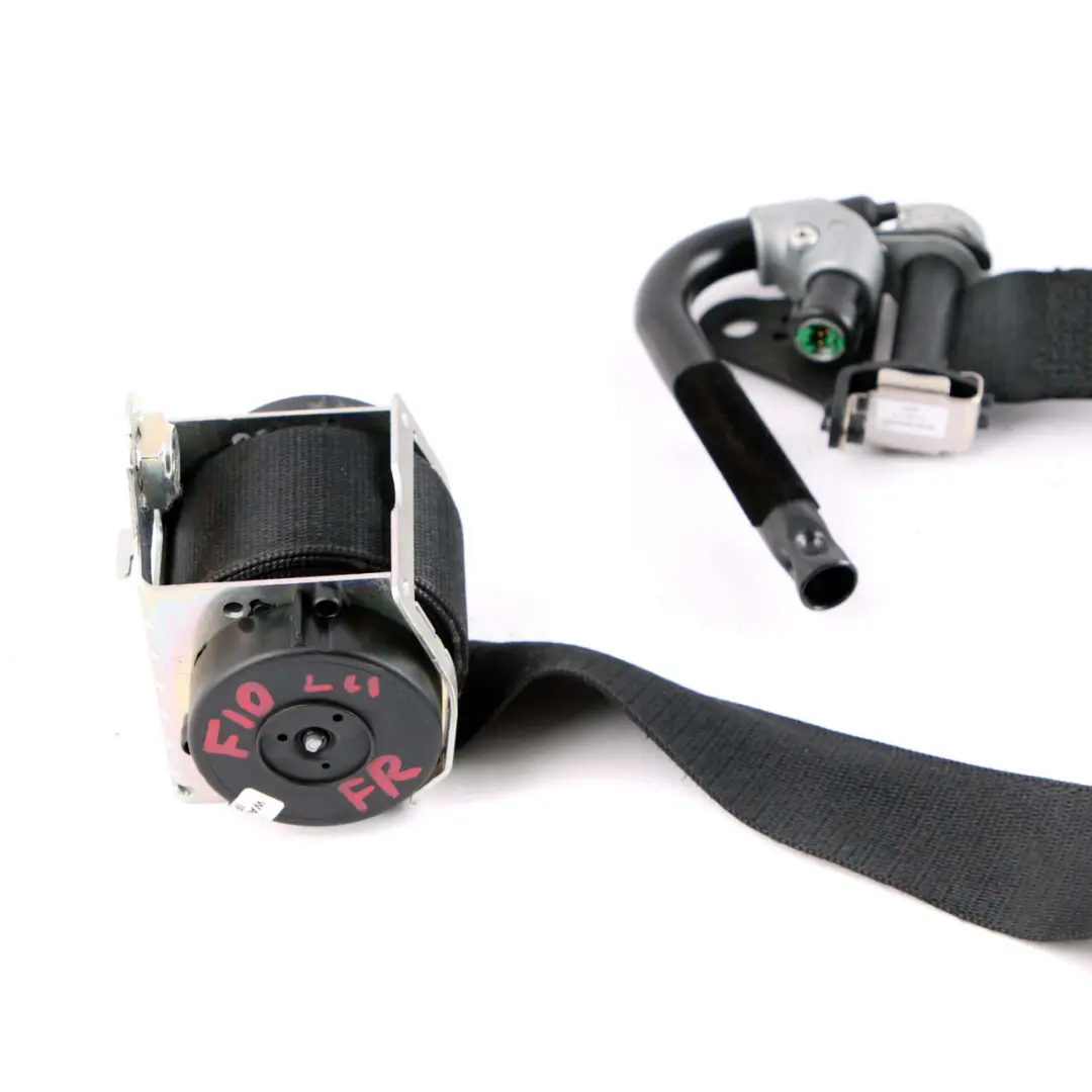 Limiteur force supérieur de la ceinture avant droite noir pour BMW F10 F11 à propos du numéro de pièce 9164058 BMW F10 F11 Limiteur force supérieur de la ceinture avant droite noir - SKU 9164058 - Numéro de pièce 9164058