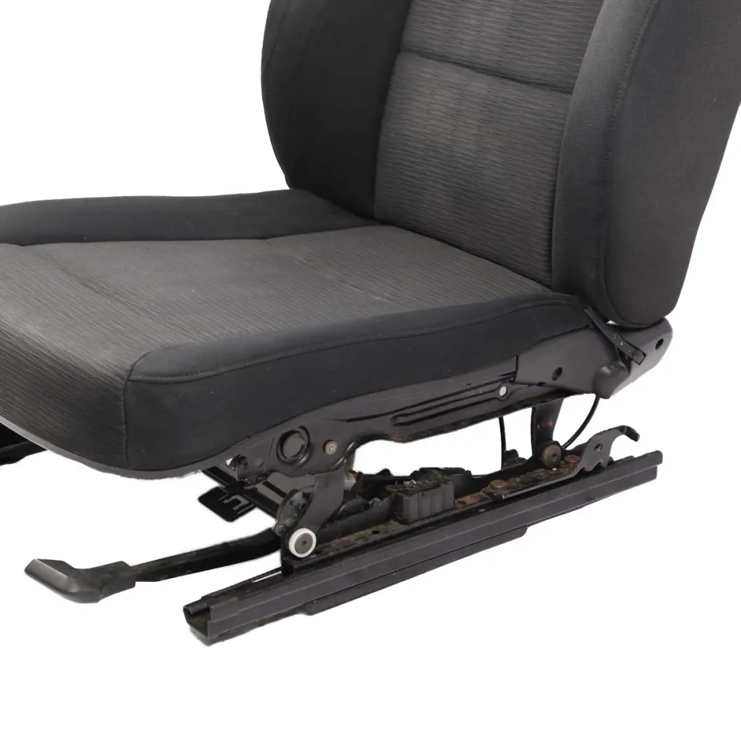 Reference Reste Tissu avant Droit Siege Elektra Anthracite BMW 1 E81 E82 - SKU 9164826 - Numéro de pièce 9164826