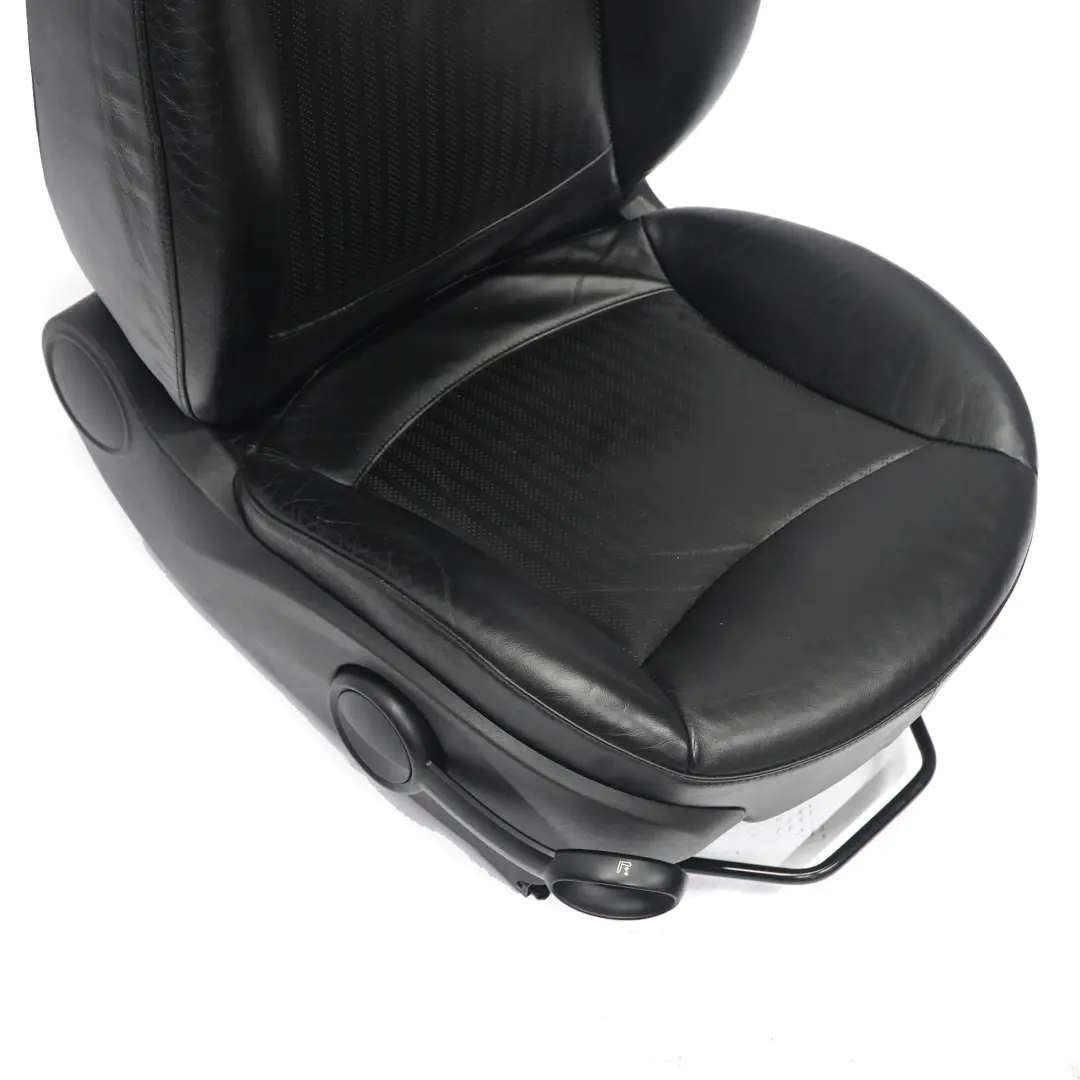 Siège avant Mini Cooper R55 R56 R57 Droit Side Carbon Black Leather pour à propos du numéro de pièce 9165414 Siège avant Mini Cooper R55 R56 R57 Droit Side Carbon Black Leather - SKU 9165414-2 - Numéro de pièce 9165414