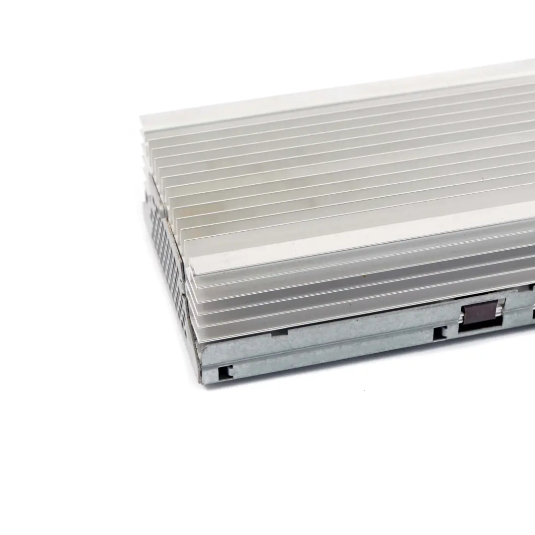 Hi-Fi Top Audio Soundsystem Amplificatore 9177752 per BMW E60 E87 E90 con numero di parte 9166897 BMW E60 E87 E90 Hi-Fi Top Audio Soundsystem Amplificatore 9177752 - SKU 9166897 - Numero di parte 9166897