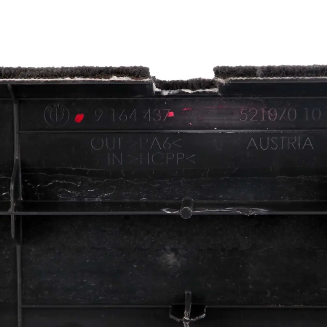 Copertura del pannello moquette pavimento del bagagliaio nero 9164437 per BMW F07 con numero di parte 9167385 BMW F07 Copertura del pannello moquette pavimento del bagagliaio nero 9164437 - SKU 9167385 - Numero di parte 9167385