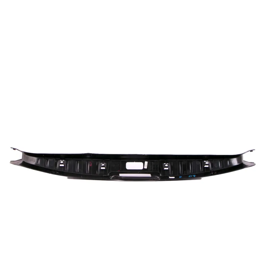 BMW X1 E84 Panneau d'habillage de la serrure du coffre a bagages Noir 7201653 - SKU 7205814 - Numéro de pièce 7205814
