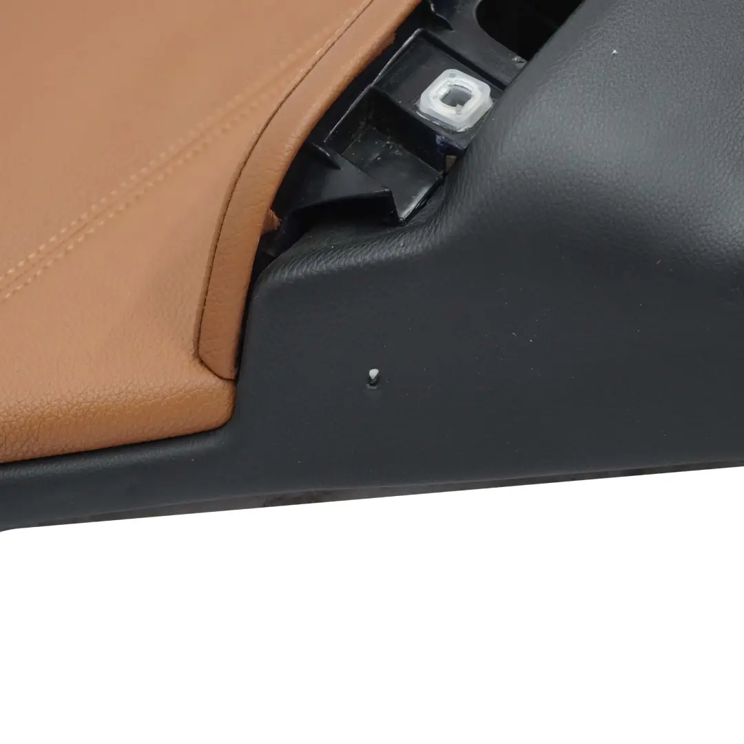 BMW E90 LCI Pannello Copertura Posteriore SX Pelle Dakota Marrone Scuro - SKU 9167913 - Numero di parte 9167913